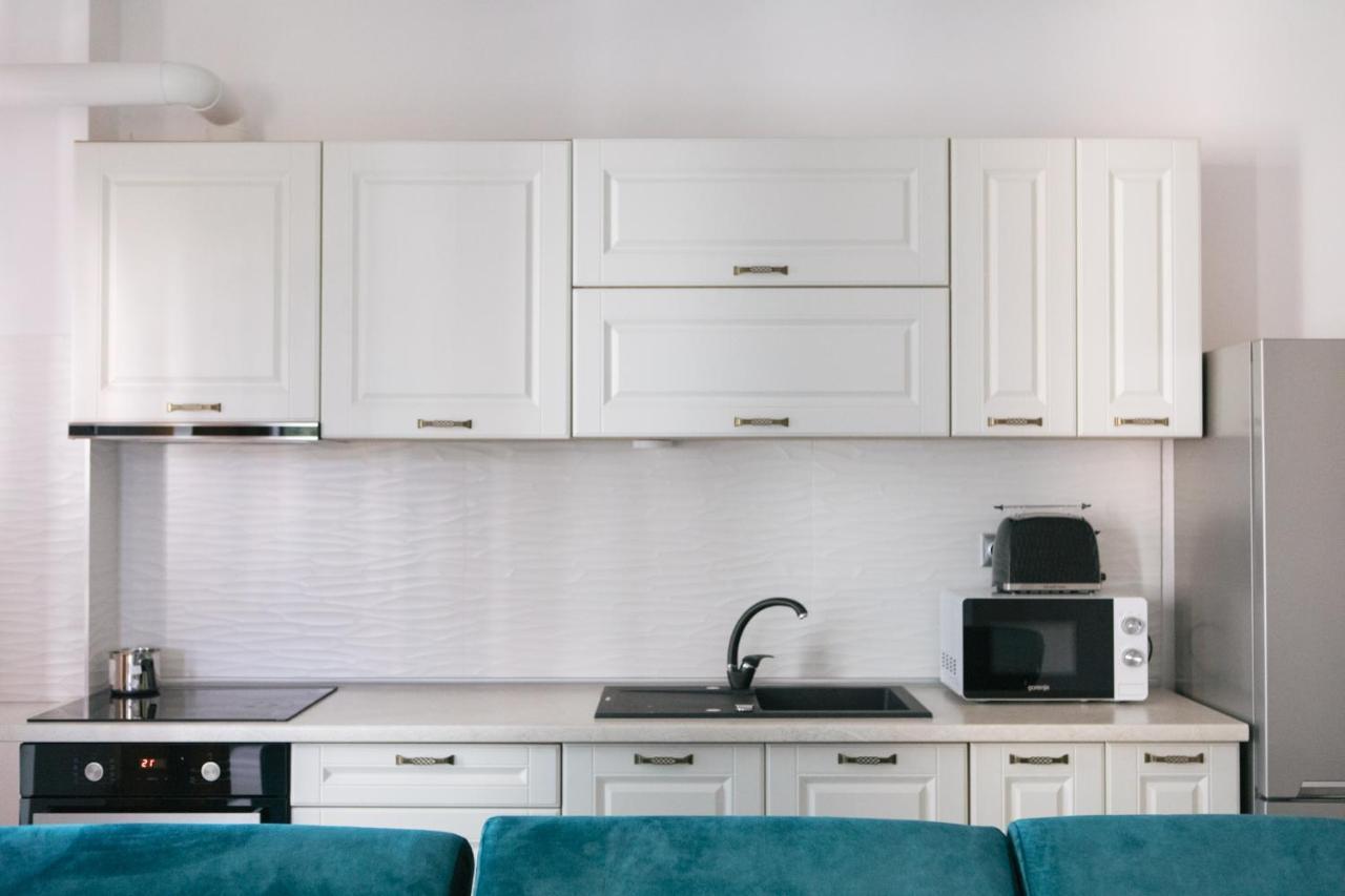 Apartament Azoria K *